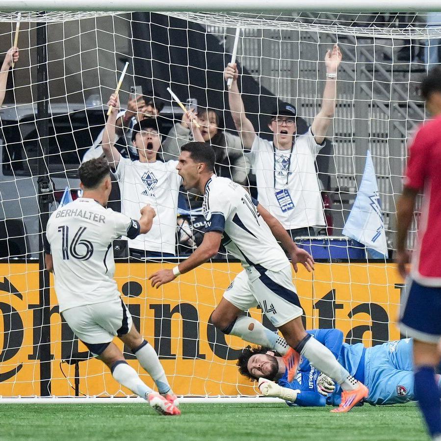 Muller scores, Vancouver Whitecaps open MLS playoffs with 3-0 victory over FC Dallas
